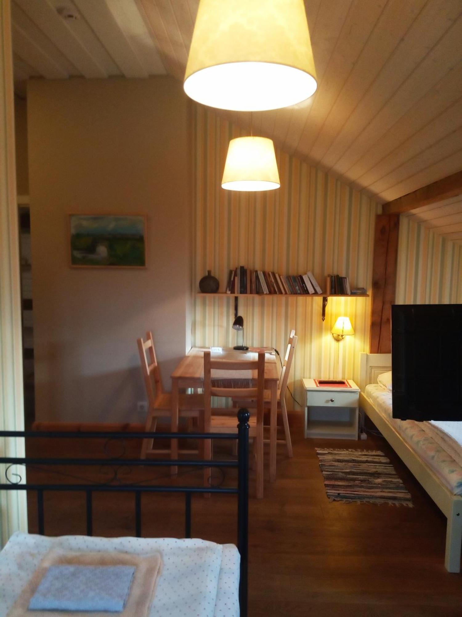 Senosios Geguzines Ukis Guest House Стая снимка
